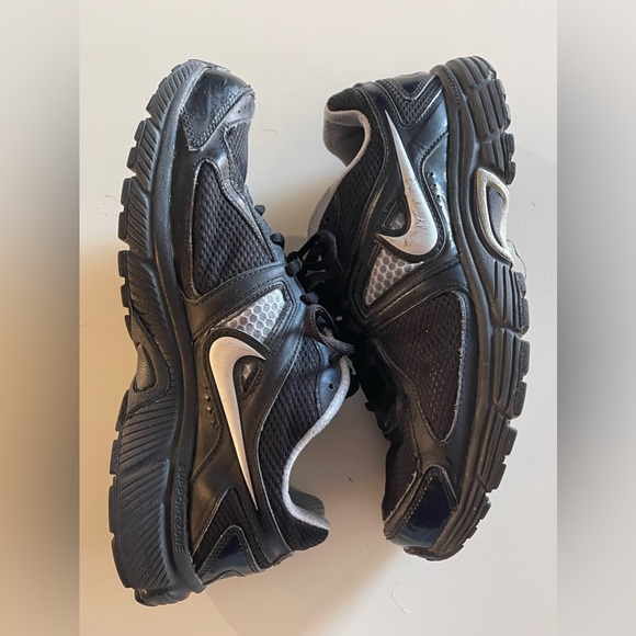 Nike Dart 9 Size 9 Womens Shoes Black Gray Silver Athletic Performance Running - Picture 1 of 9
